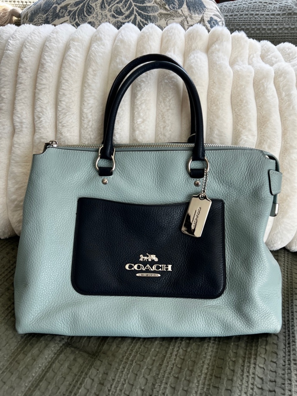 Coach Emma Seafoam & Navy Colorblock Pebbled Leather Satchel w/hangtag